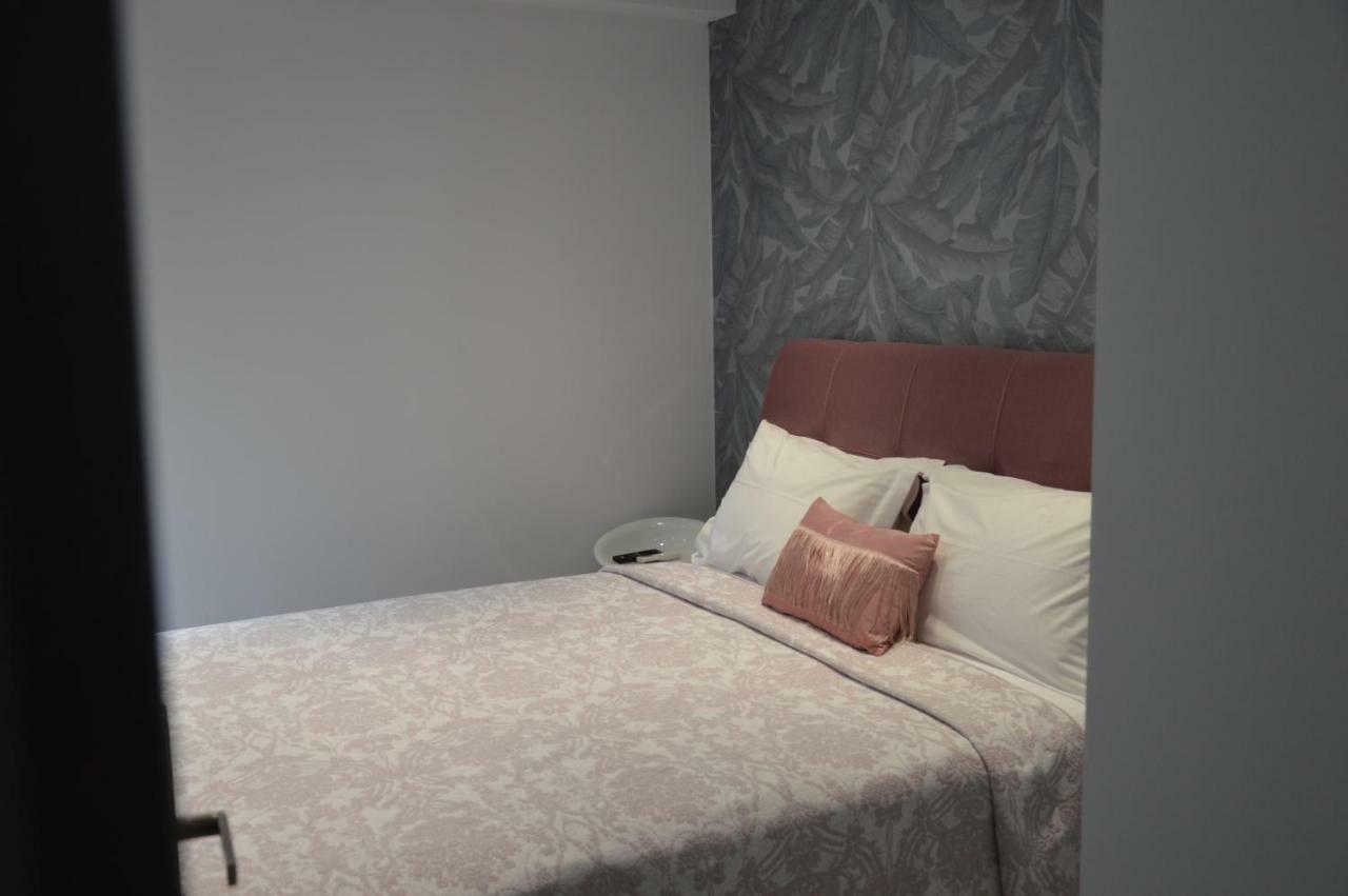 S. Luxury Princess Suite Nea Kallikrateia Extérieur photo